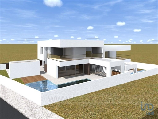 Casa / Villa T4 em Faro de 240,00 m²