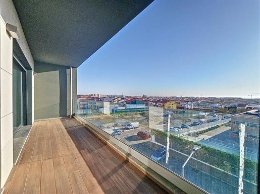 Appartement met 3 Kamers in Porto met 136,00 m²