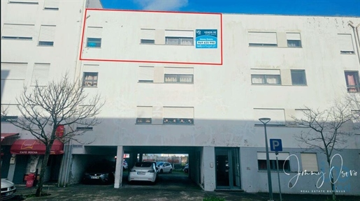 Apartment with 4 Rooms in Açores with 112,00 m²