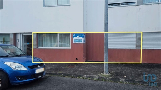 Apartment with 2 Rooms in Açores with 120,00 m²