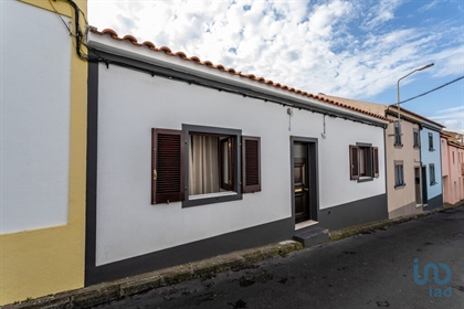 Home / Villa with 2 Rooms in Açores with 119,00 m²