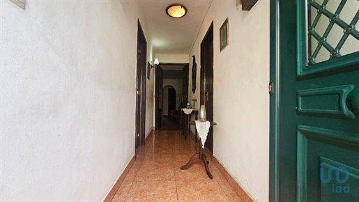 Town House with 5 Rooms in Açores with 130,00 m²