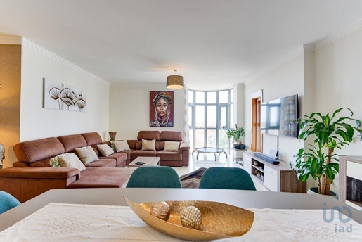 Appartement met 4 Kamers in Setúbal met 165,00 m²