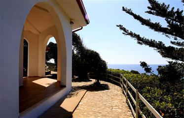 Maison à vendre  Sud Sardaigne avec vue sur la mer