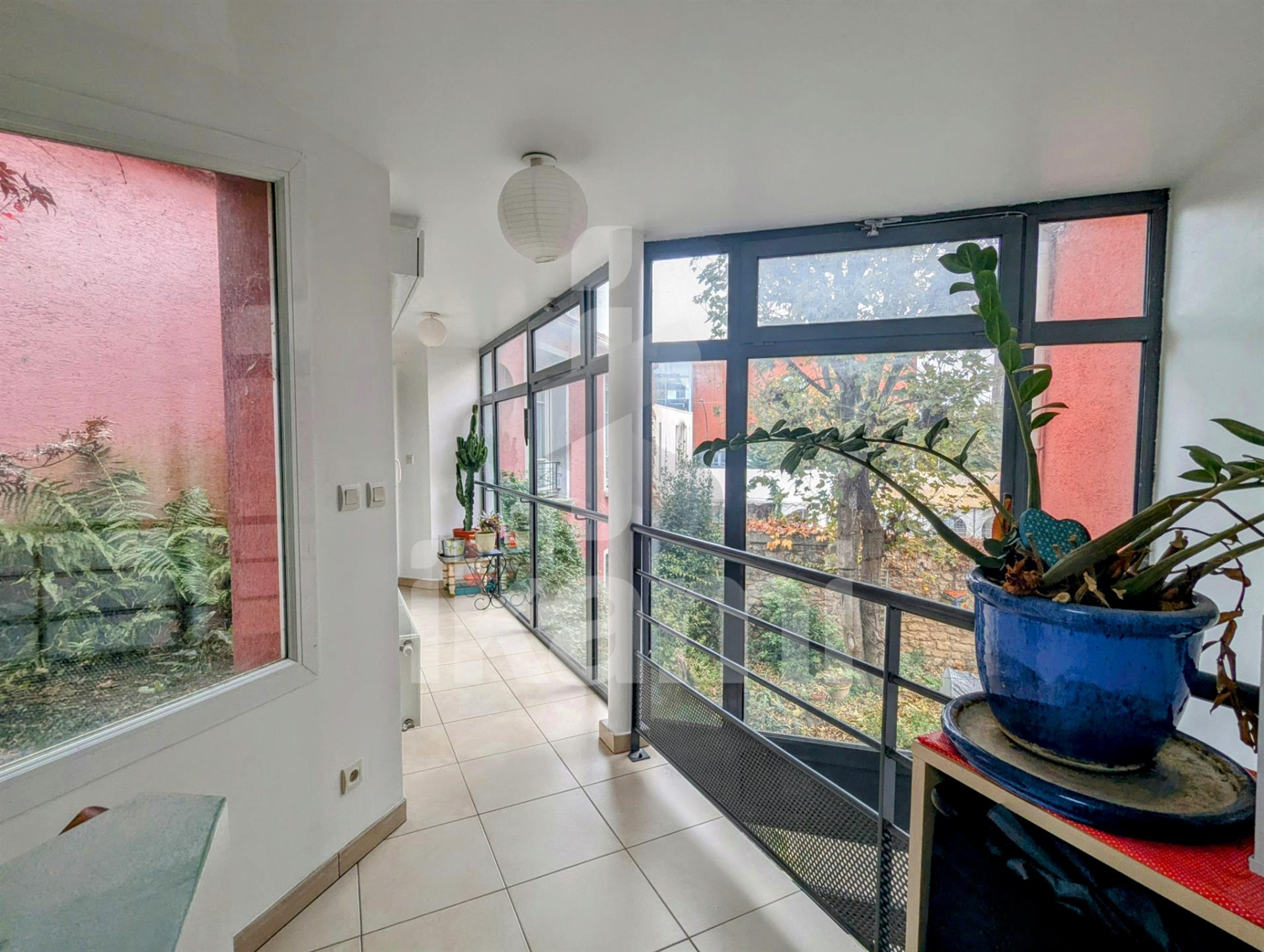 Montreuil, maison de 8 pièces avec jardin et terrasse