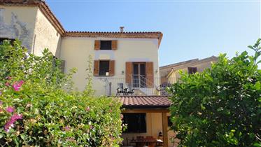 Antique house with garden in the historical centre of scalea