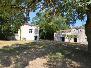 15Th century mill with outbuilding set on approx. 1,9Ha land, located in the countryside at approx.1