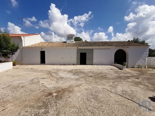 Casa / Villa T3 em Faro de 180000,00 m²