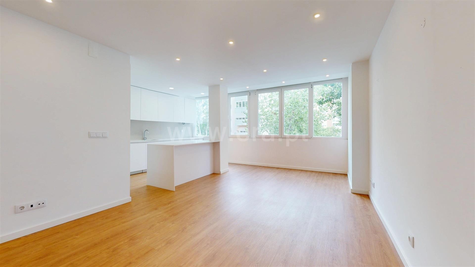 Compra: Apartamento (1500)