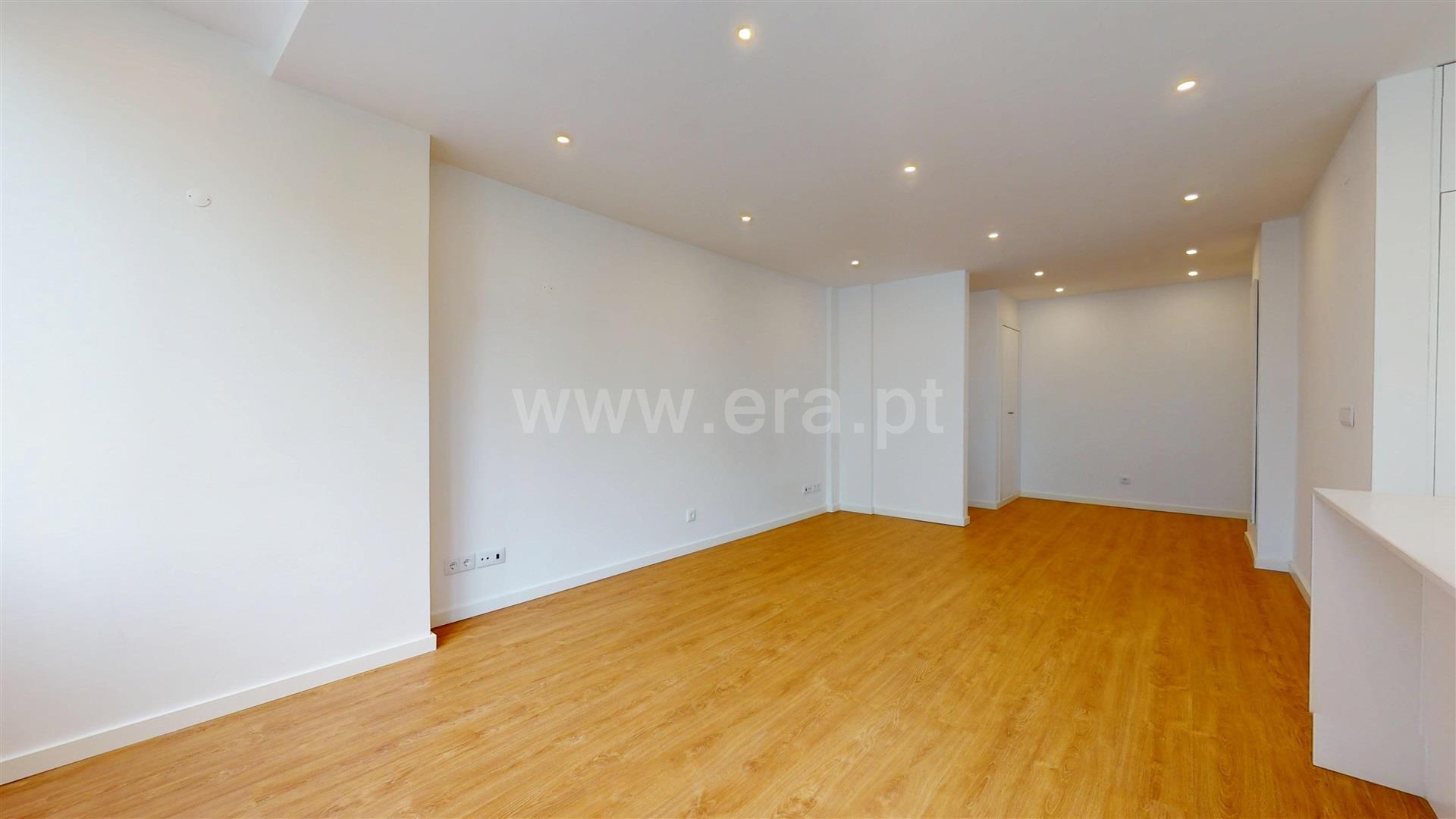 Compra: Apartamento (1500)