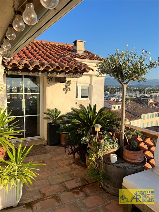 Unique Apartement in the Old Antibes with terrace and Panoromic View
