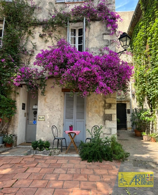 Old Antibes Studio With Exceptional Location Close To The Ramparts
