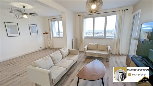 Bright and renovated apartment - unobstructed view