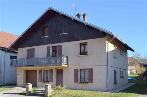 Maison du Bois Lièvremont Near the Swiss Border