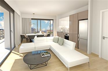 Récemment construire des appartements modernes entre le centre-ville et Riviera