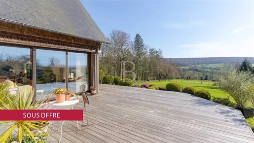Charming house enjoying peace and quiet with unobstructed views over the countryside