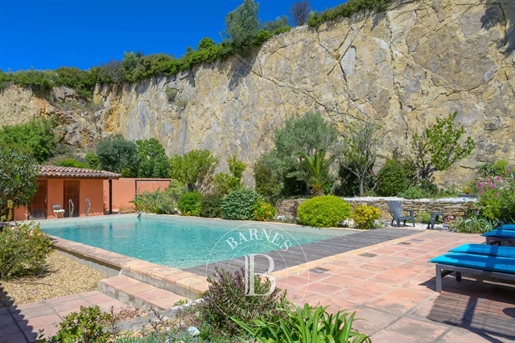 Ollioules, beautiful stylish architect-designed villa Japan in Provence, 180 m², 4 bedrooms, panora