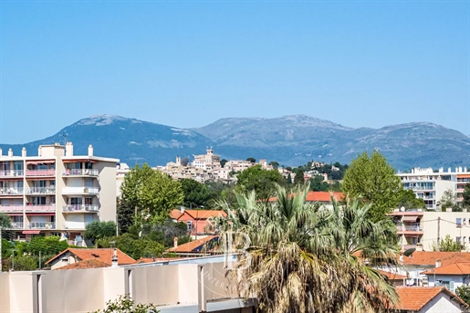 Cagnes sur Mer - 4 bedroom apartment with terrasse