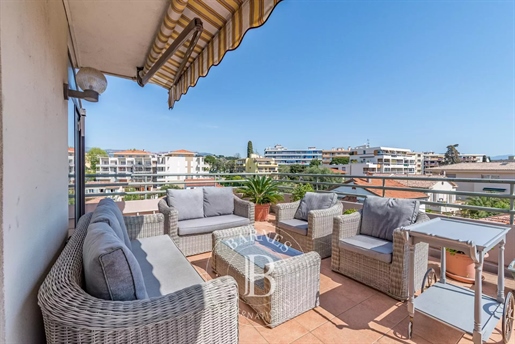 Cagnes sur Mer - 4 bedroom apartment with terrasse