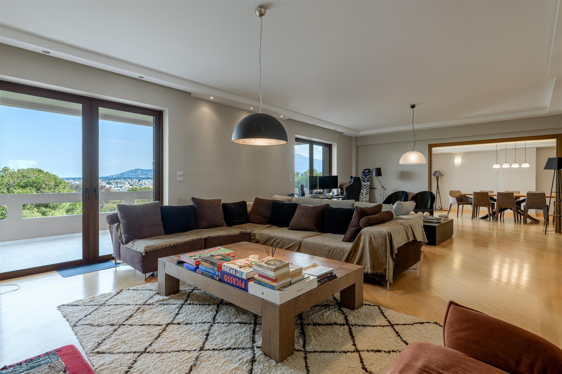 Luminous Apartment