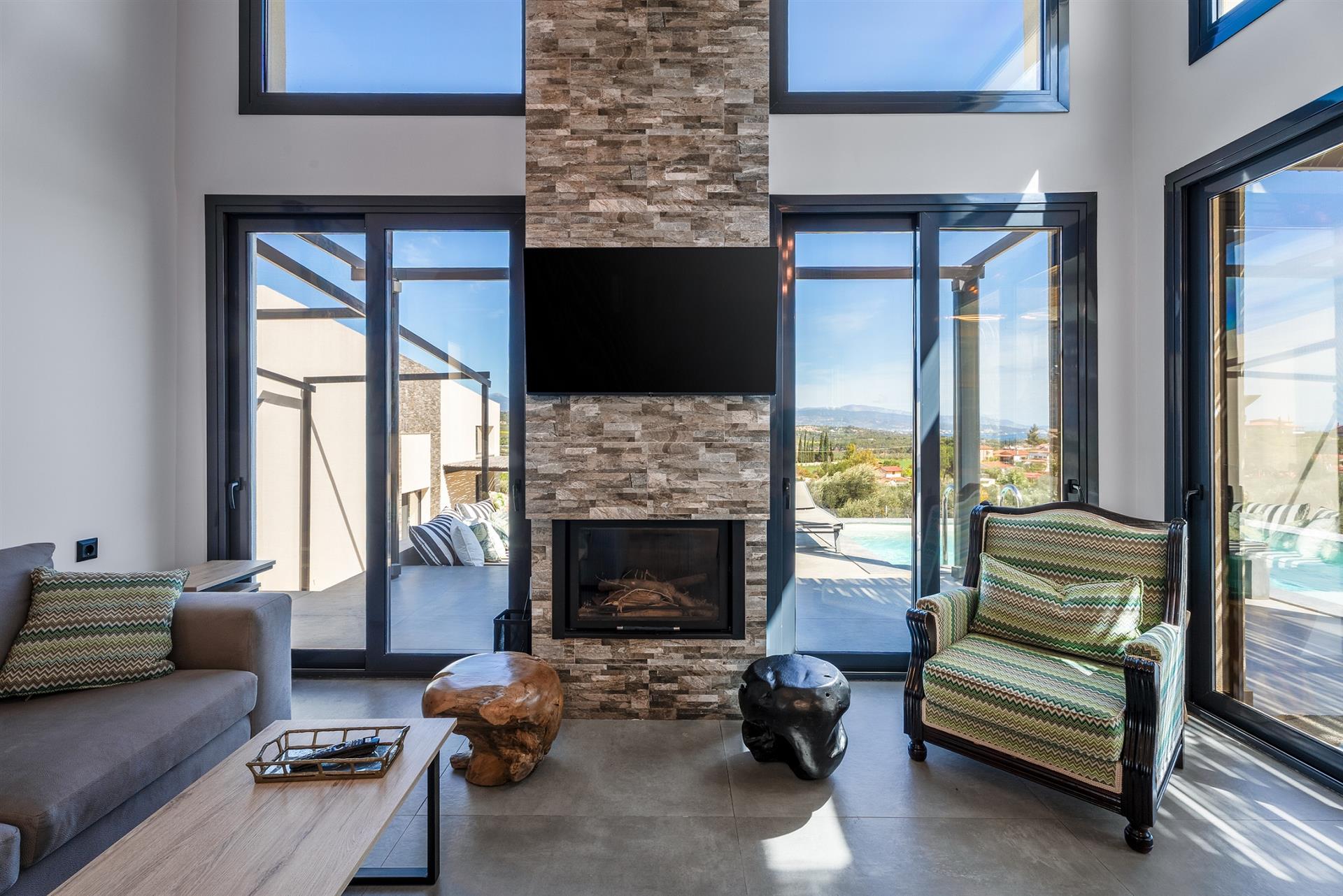 Tranquil Modern Complex 