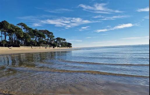 Large T3 with patio and outdoor space on the Arcachon Bay