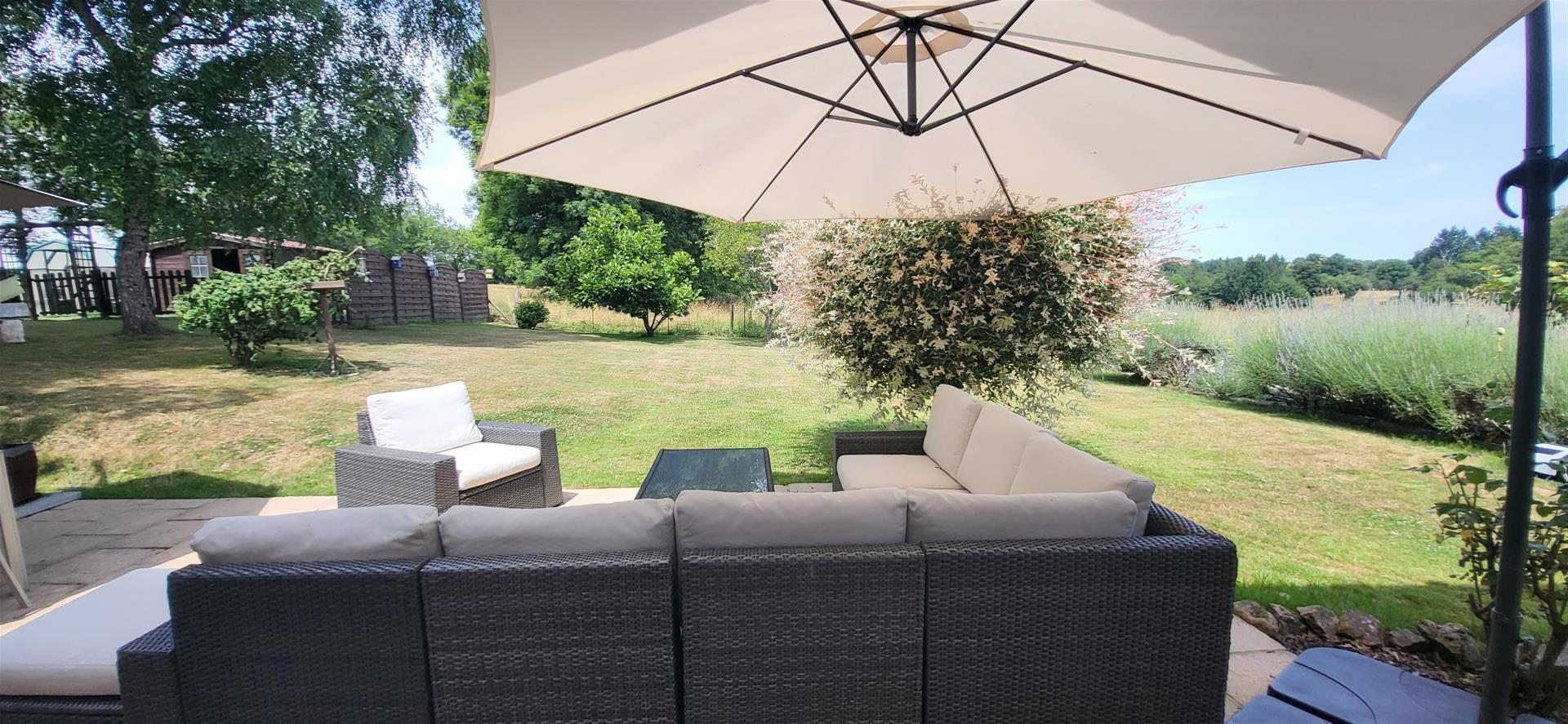 Renovated Old House With A Garden Of 1650 M2 In The Midst Of Nature 