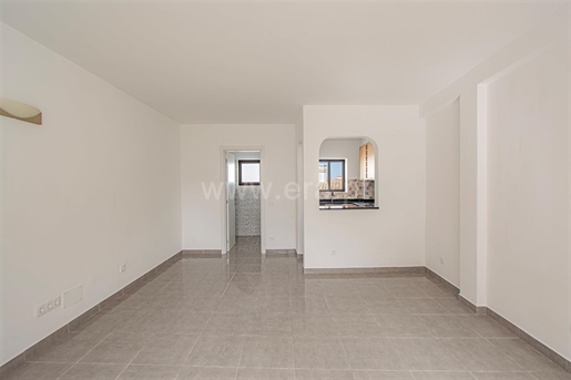 Compra: Apartamento (8600)