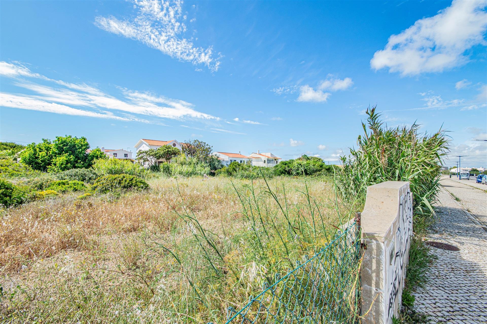 Terrain à bâtir avec 443m2, Sagres