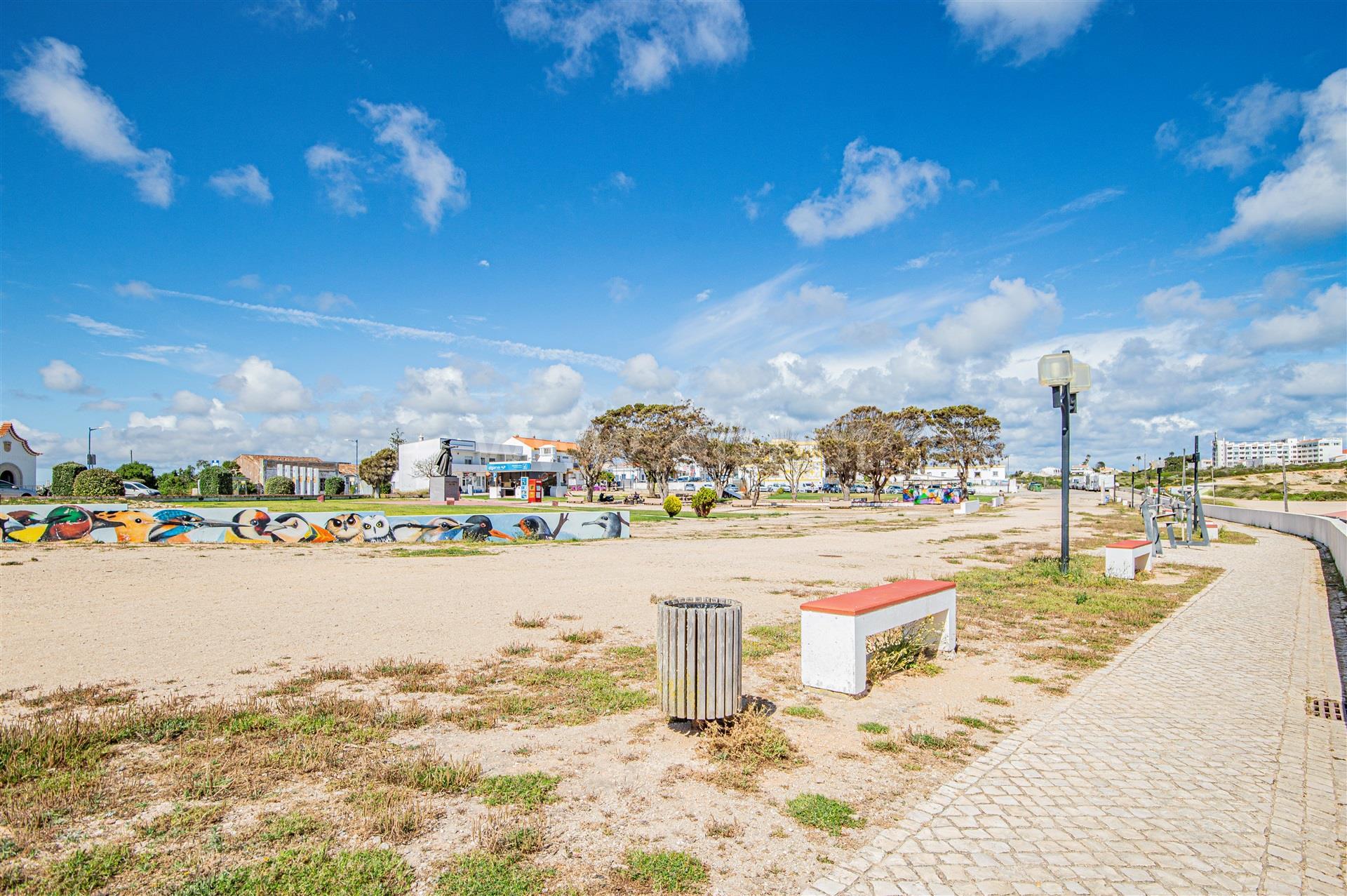 Terrain à bâtir avec 443m2, Sagres