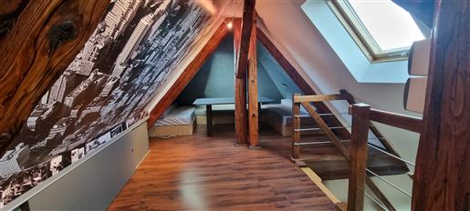 Wintzenheim: Beautiful 4-room duplex apartment with cellar