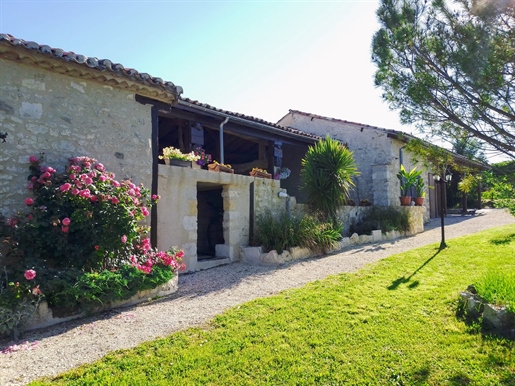 Quercy property on 1ha4 of meadow