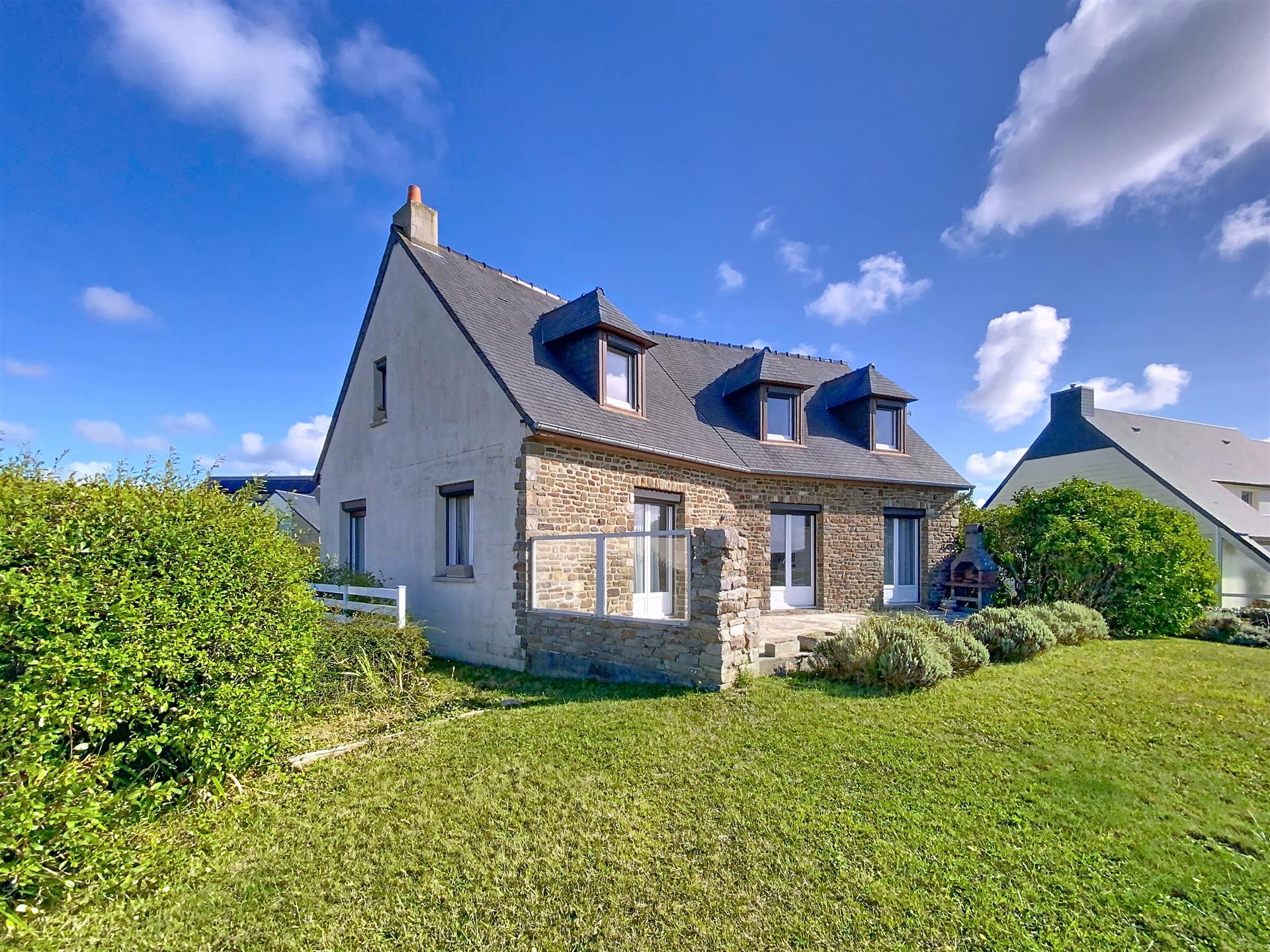 Редкая недвижимость – Исключительный вид на гавань Порт-Байль-сюр-Мер