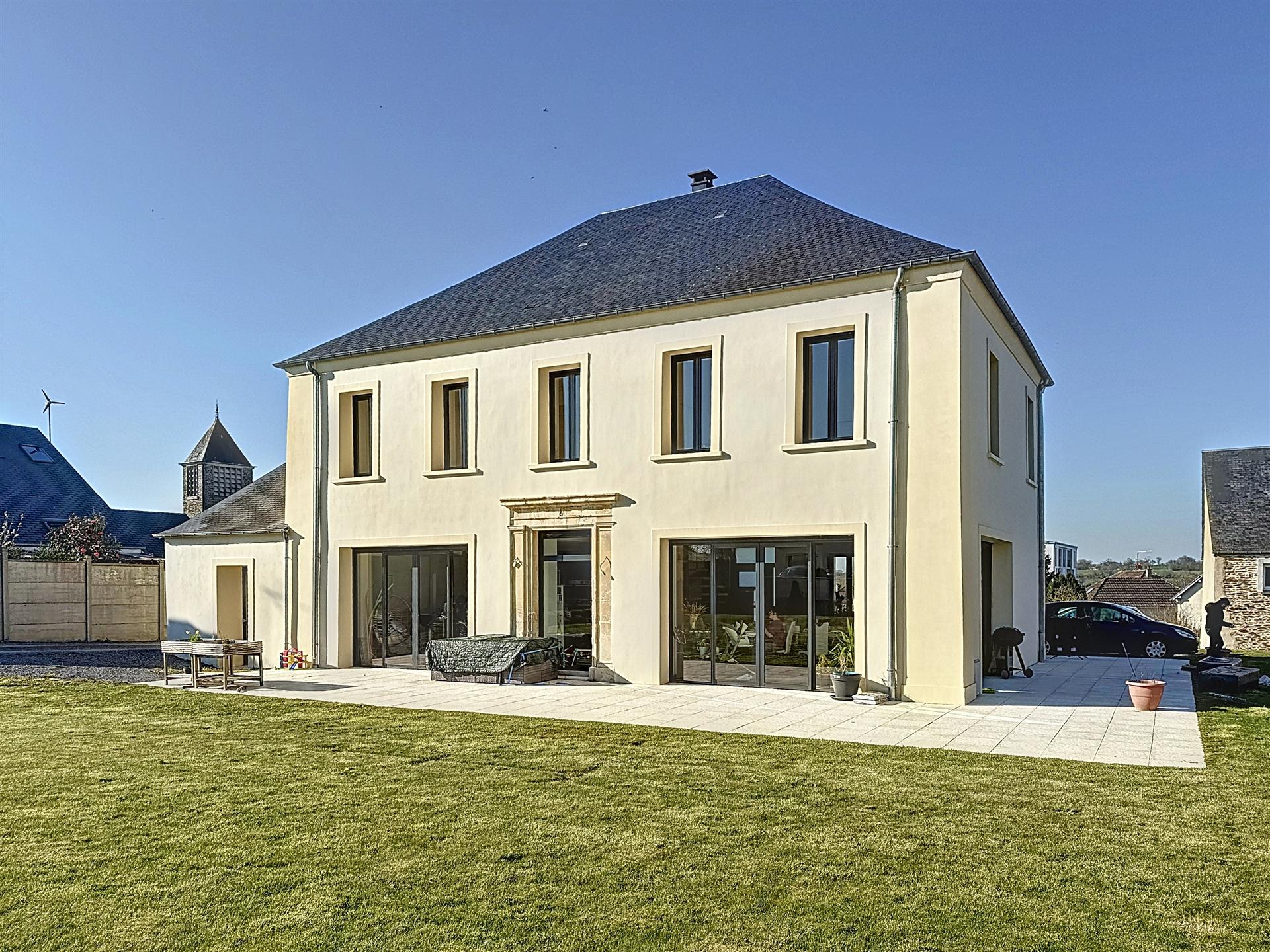 Köp: Hus (50180)