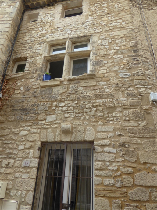 House with a view of the medieval town Vaison la Romaine