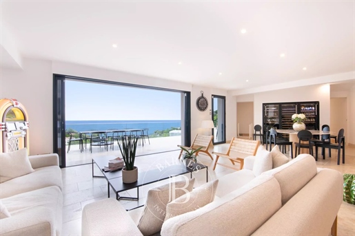 Les Issambres - Moderne Villa - Uitzicht Op Zee