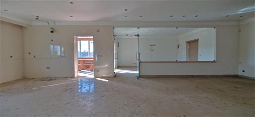 House T6 Turquel with swimming pool