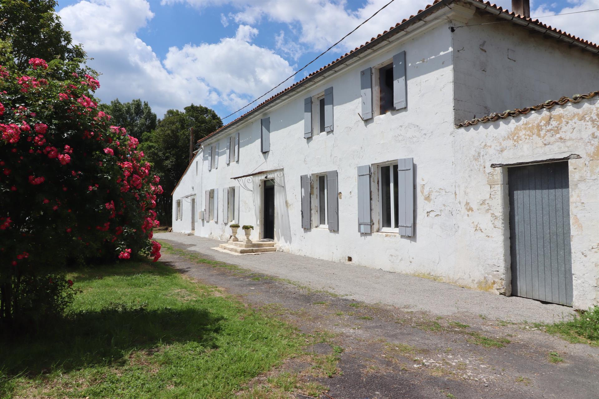 Saint Ciers du Tallon Maison de maitre
