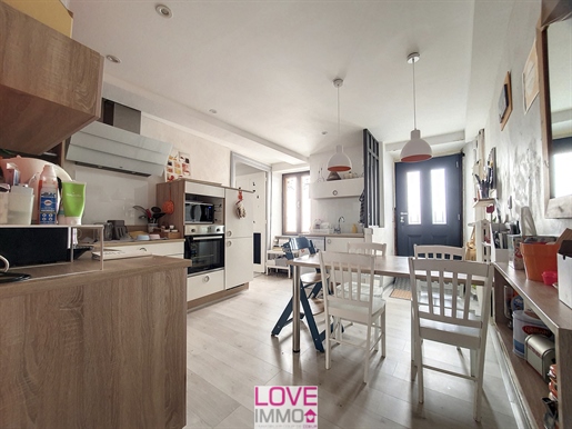 Pretty, Completely Renovated Townhouse Of 79 M2