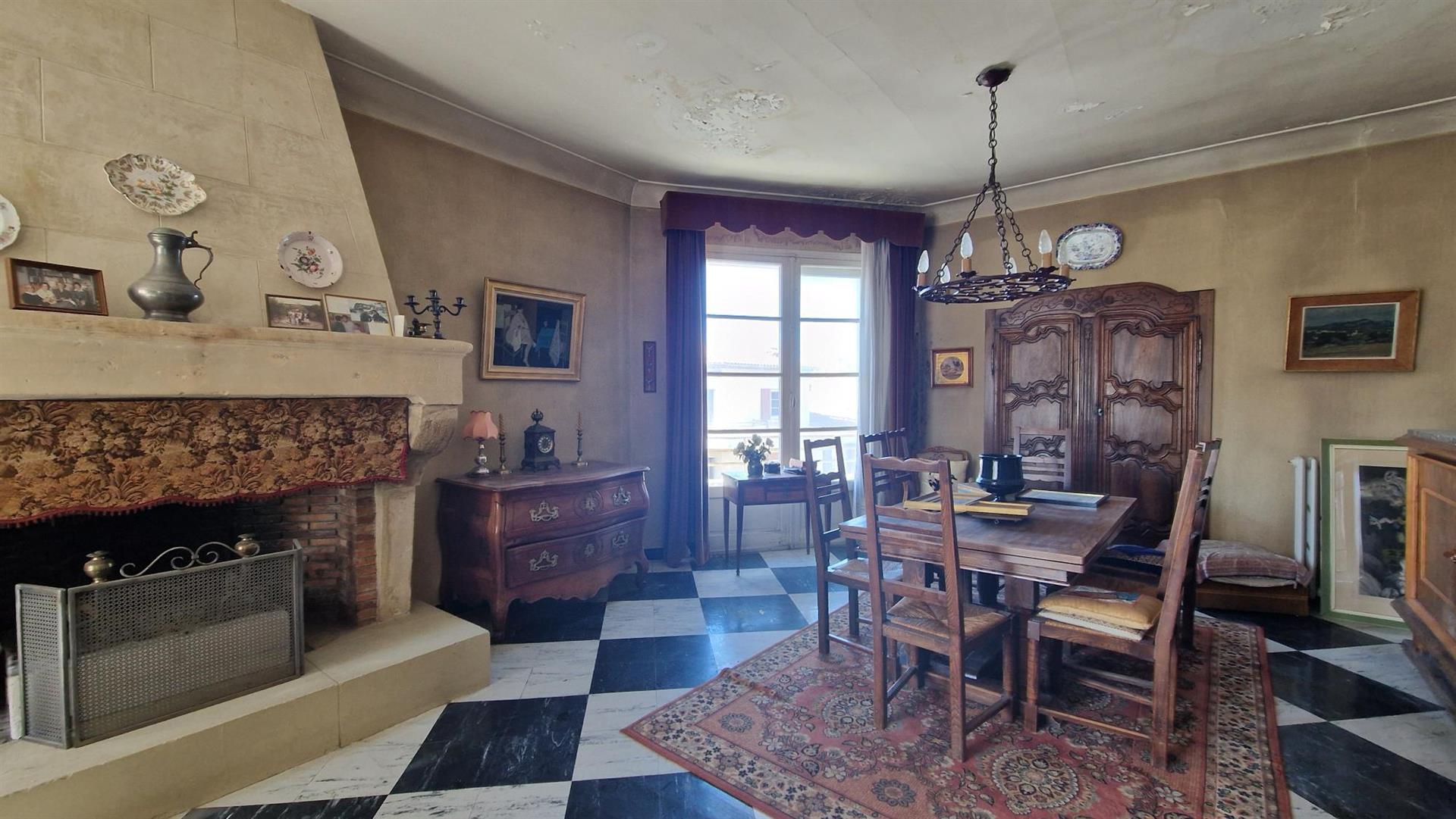 Appartement à vendre, 153m², Pont-Saint-Esprit