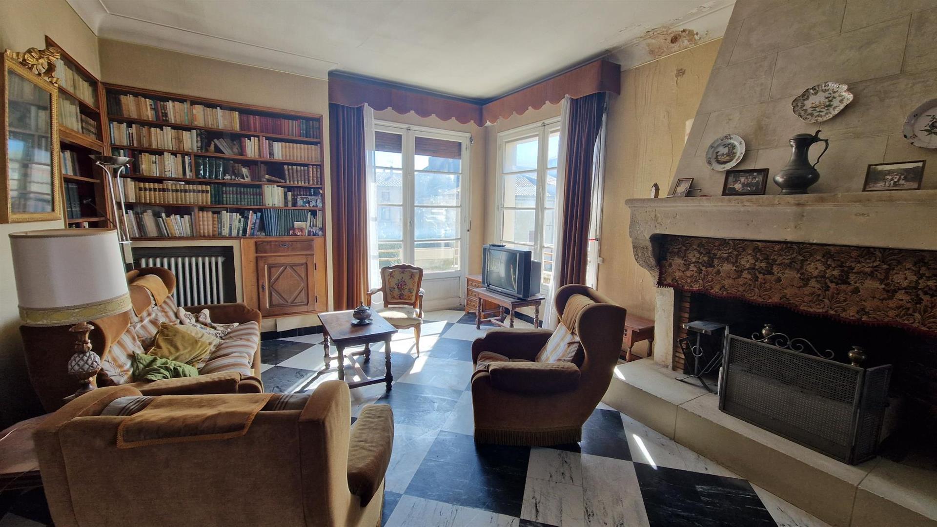 Appartement à vendre, 153m², Pont-Saint-Esprit