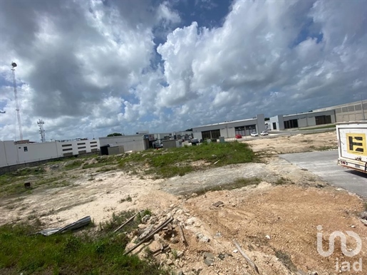Venta De Terreno Industrial Sobre Av Colosio En Cancun Quintana Roo