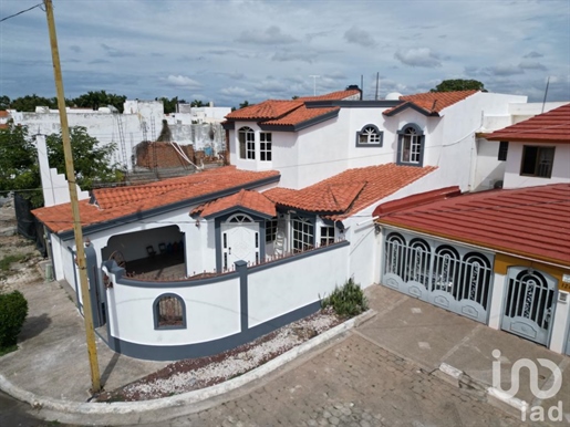 Maison à vendre à Mazatlan Idéalement situé Lomas de Mazatlan