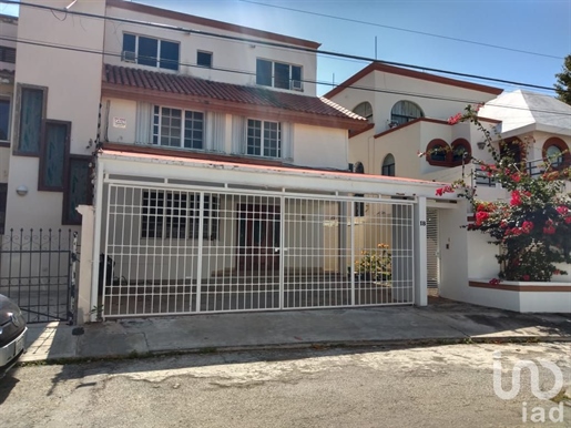 House For Sale In Superblock 15 Of Cancun