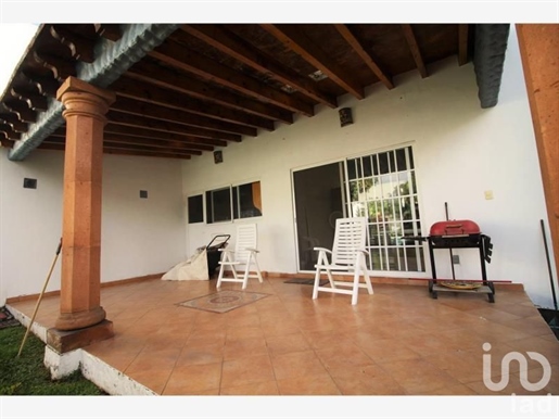 Amplia Casa En Venta, Zona Dorada De Cuernavaca, Morelos, 10123