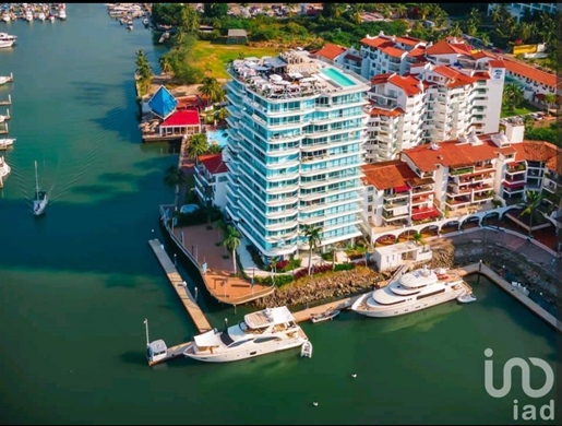 Condo for sale, Marina Puerto Vallarta, with spectacular ocean views