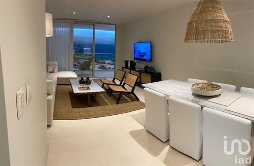 Apartment for sale in Puerto Cancun with sea view