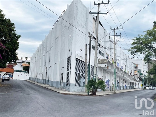 Immeuble pour bureaux, supermarché ou franchises à Cuernavaca Morelos