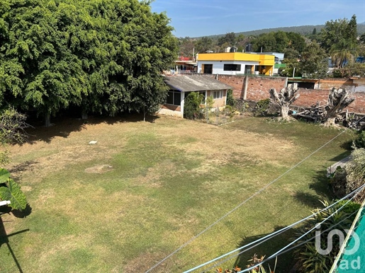 Haus mit großem flachen Grundstück, Gelegenheit in Ahuatepec, Cuernavava