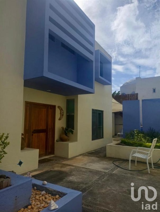 Casa En Venta De 3 Recamaras, Por Avenida Bonampak Cancún, Quintana Roo